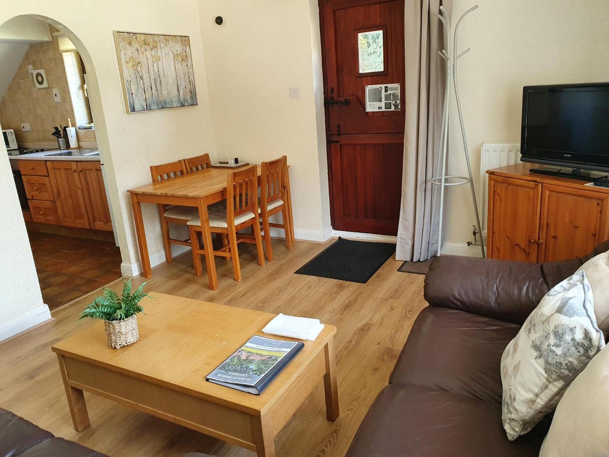 Glyndley Manor Cottages Polegate Bilik gambar